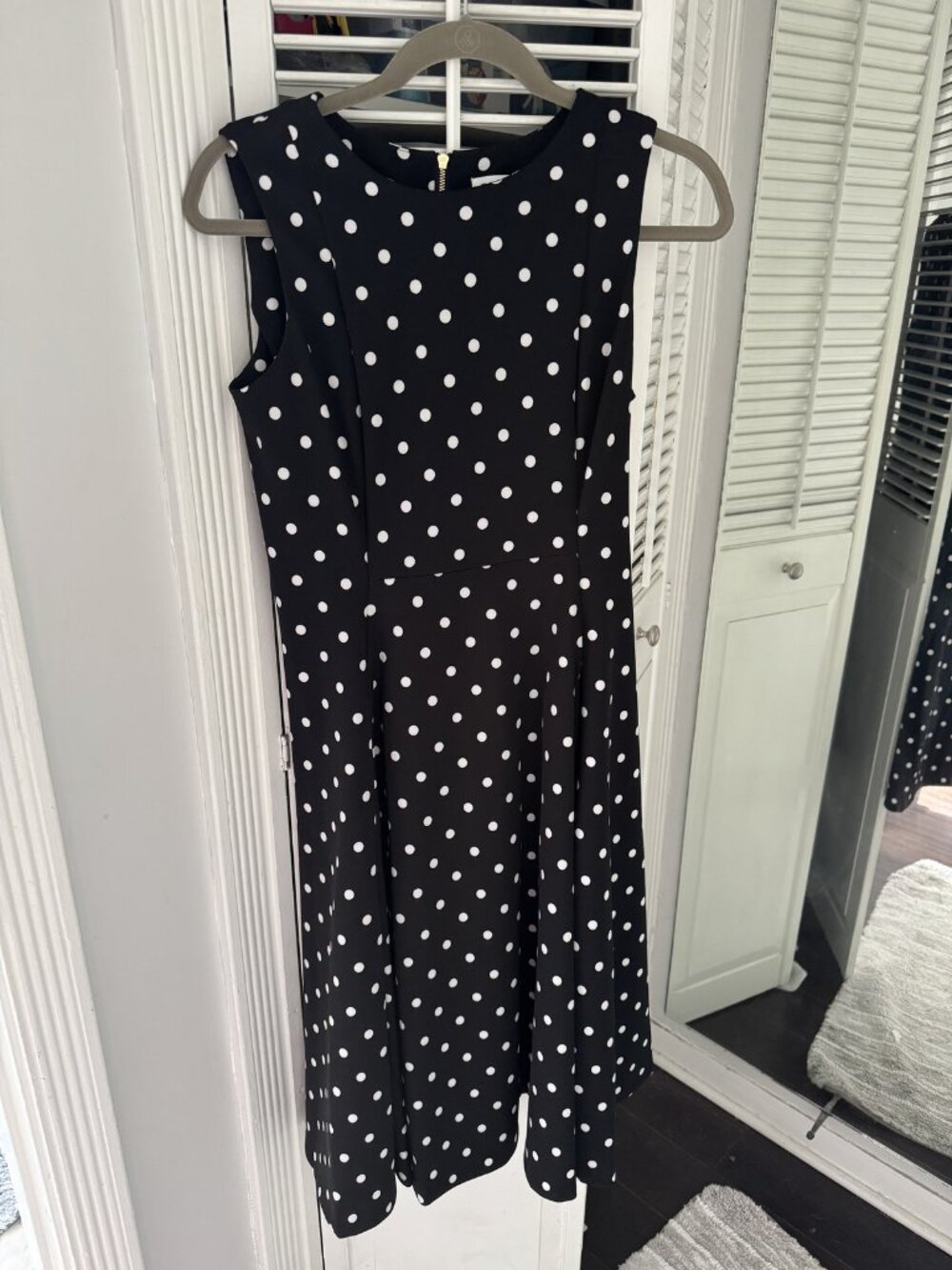 Calvin Klein Size 6 Women's Black & White Polka Dot Sleeveless Fit & Flare Dress